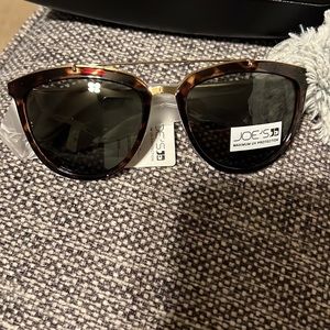 NWT Joe’s  Jeans Women's Brow Bar Cat Eye Tortoise Sunglasses